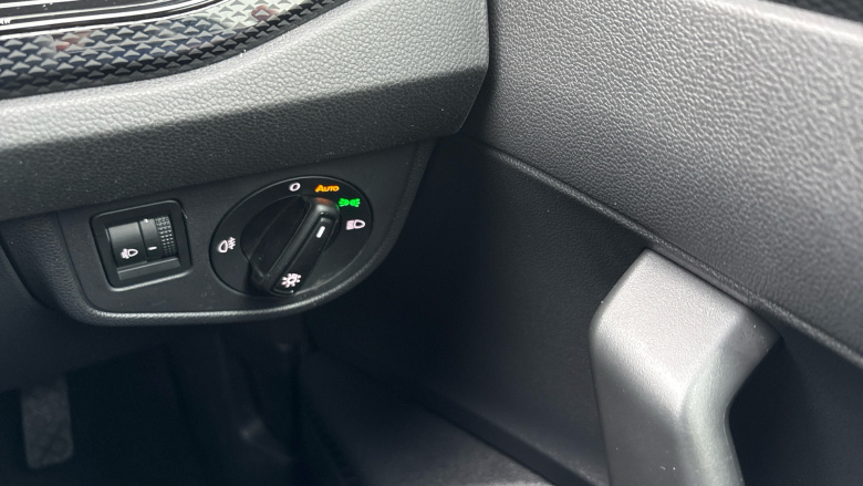 Volkswagen Polo 1.0 TSI Life 5dr DSG Petrol Hatchback